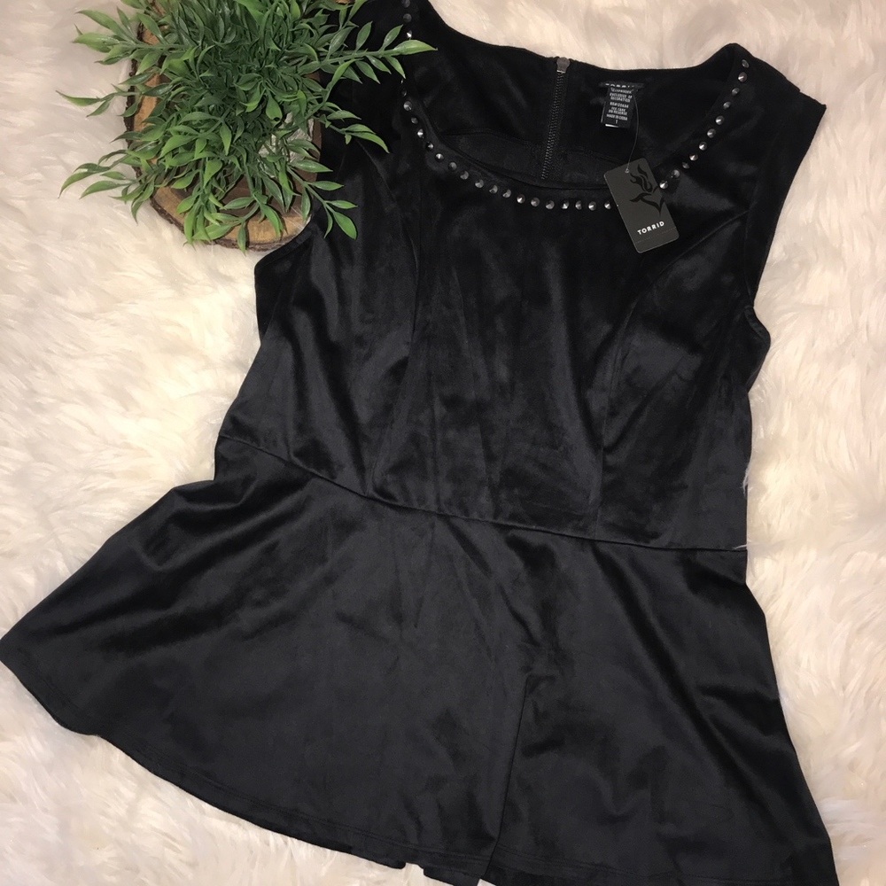 NEW Torrid Sexy Studded Faux Suede Sleeveless Peplum Top Sz 1